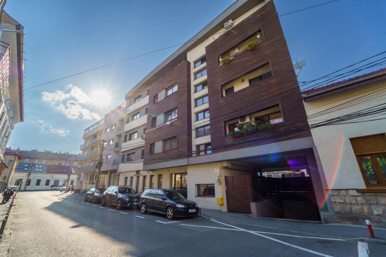 5* Mansion In City Center Cluj-Napoca Exterior photo
