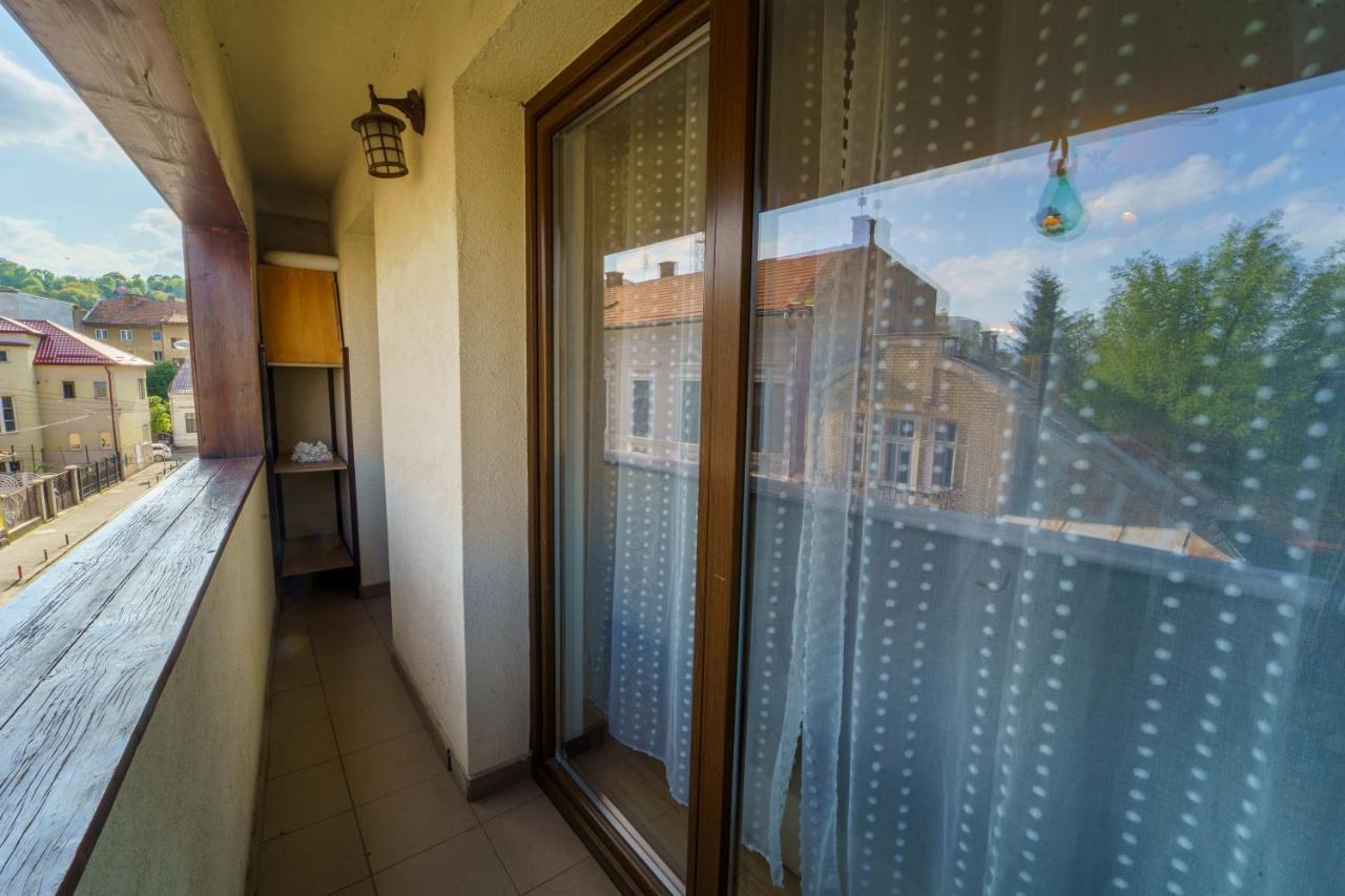 5* Mansion In City Center Cluj-Napoca Exterior photo